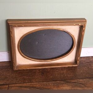 1970 Gold Tone Picture Frame Holds 4x6” Oval Photo, Plastic Vintage Hollywood